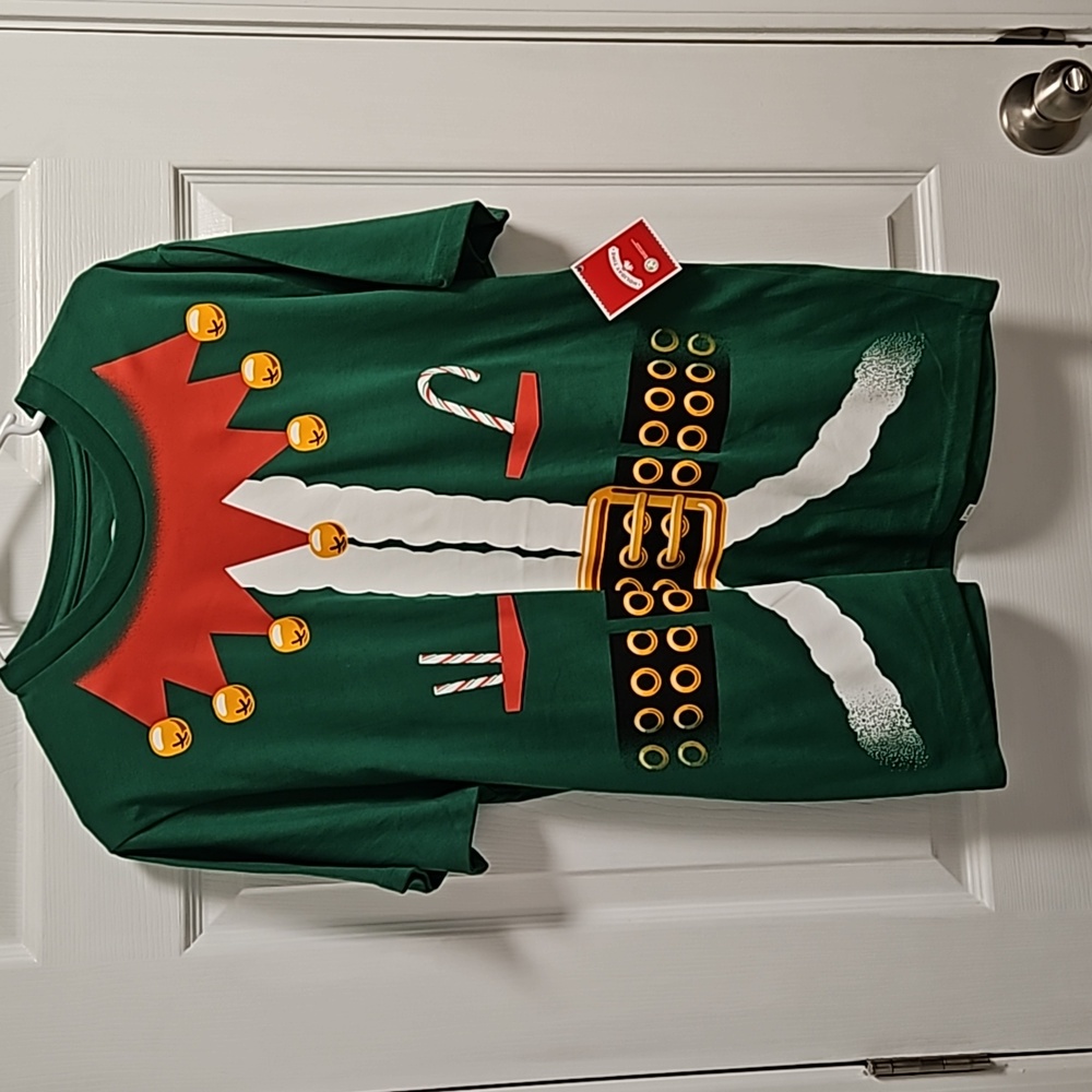 Elf Tshirt
